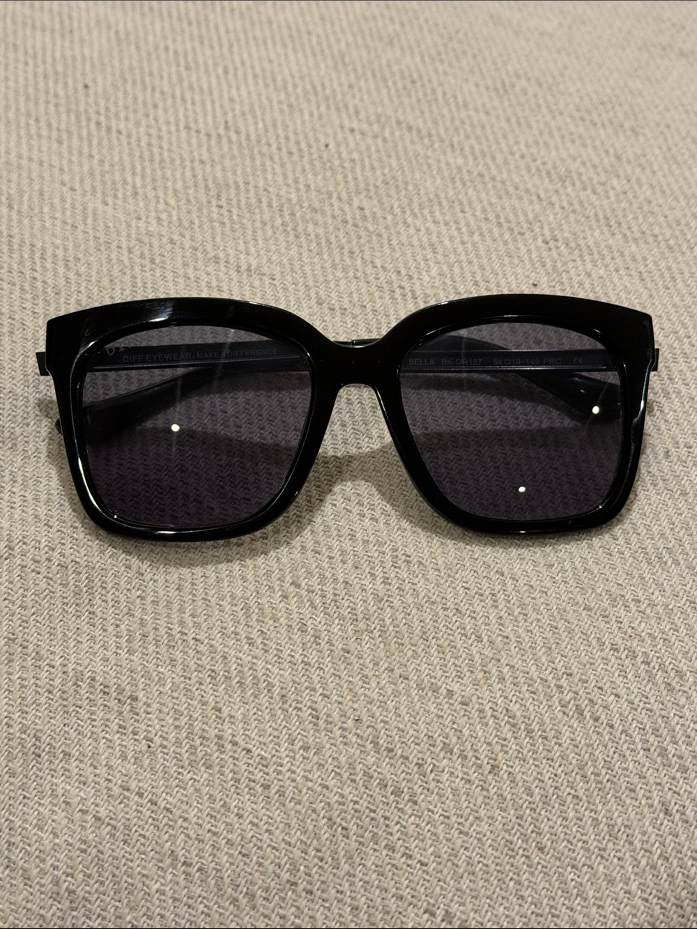 Diff the Bella Black Sunglasses - Women's Fashion Accessory